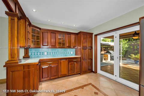 Villa ou maison à vendre à Oakland Park, Floride: 3 chambres, 173.91 m2 № 1080295 - photo 12