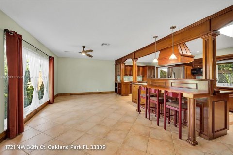 Villa ou maison à vendre à Oakland Park, Floride: 3 chambres, 173.91 m2 № 1080295 - photo 7