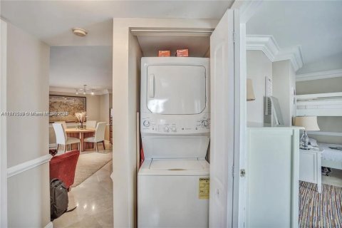 Copropriété à vendre à Miami Beach, Floride: 2 chambres, 114.27 m2 № 1147245 - photo 7