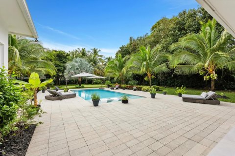 Villa ou maison à vendre à Pinecrest, Floride: 5 chambres, 517.74 m2 № 962138 - photo 12