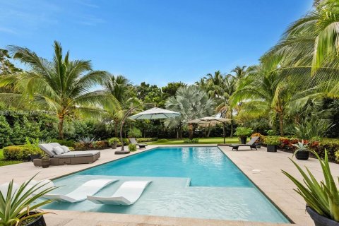 Villa ou maison à vendre à Pinecrest, Floride: 5 chambres, 517.74 m2 № 962138 - photo 4