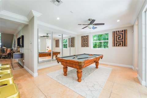 Villa ou maison à vendre à Miami Shores, Floride: 5 chambres, 259.75 m2 № 962140 - photo 15