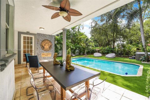 Villa ou maison à vendre à Miami Shores, Floride: 5 chambres, 259.75 m2 № 962140 - photo 12