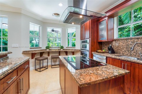 Villa ou maison à vendre à Miami Shores, Floride: 5 chambres, 259.75 m2 № 962140 - photo 16