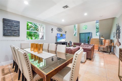 Villa ou maison à vendre à Miami Shores, Floride: 5 chambres, 259.75 m2 № 962140 - photo 18