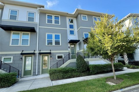 Townhouse in Orlando, Florida 4 bedrooms, 208.29 sq.m. № 1373181 - photo 1