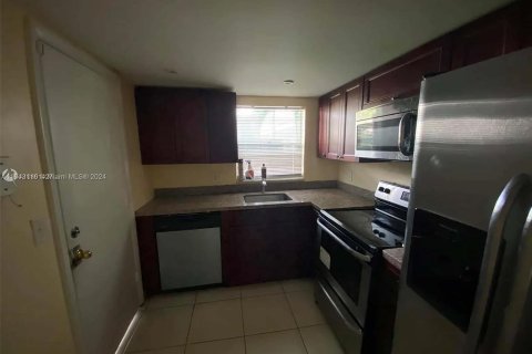 Copropriété à vendre à Lauderhill, Floride: 2 chambres, 76.92 m2 № 1324499 - photo 6