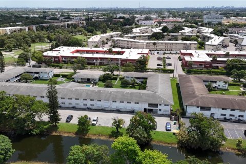 Condominio en venta en Lauderhill, Florida, 2 dormitorios, 76.92 m2 № 1324499 - foto 25