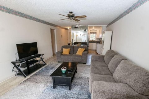 Condo in Stuart, Florida, 2 bedrooms  № 966066 - photo 10