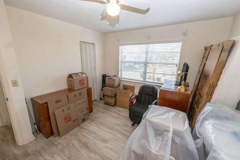 Condo in Stuart, Florida, 2 bedrooms  № 966066 - photo 16