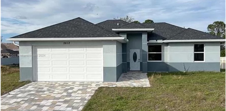 House in Lehigh Acres, Florida 3 bedrooms, 126.07 sq.m. № 1147121