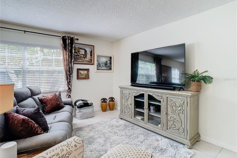 Condo in Tampa, Florida, 2 bedrooms  № 1364484 - photo 7