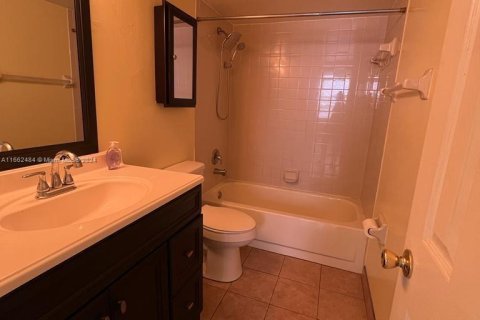 Copropriété à louer à Oakland Park, Floride: 2 chambres, 85.47 m2 № 1370634 - photo 17