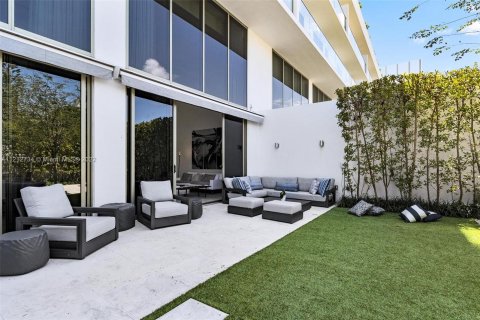Condominio en venta en Miami Beach, Florida, 3 dormitorios, 235.23 m2 № 12102 - foto 22