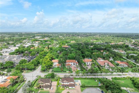 Villa ou maison à vendre à Miami, Floride: 6 chambres, 265.51 m2 № 1310496 - photo 5