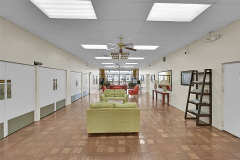 Copropriété à vendre à Sunrise, Floride: 2 chambres, 78.97 m2 № 957099 - photo 4