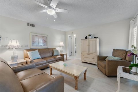 Copropriété à vendre à Greenacres, Floride: 2 chambres, 86.86 m2 № 1306000 - photo 10