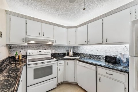 Copropriété à vendre à Greenacres, Floride: 2 chambres, 86.86 m2 № 1306000 - photo 17