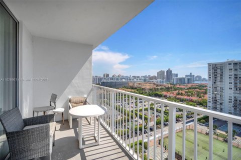 Copropriété à vendre à Aventura, Floride: 1 chambre, 99.03 m2 № 1306001 - photo 14