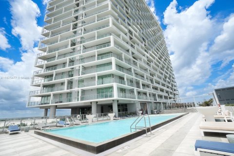 Condominio en venta en Sunrise, Florida, 2 dormitorios, 131.92 m2 № 1272018 - foto 9