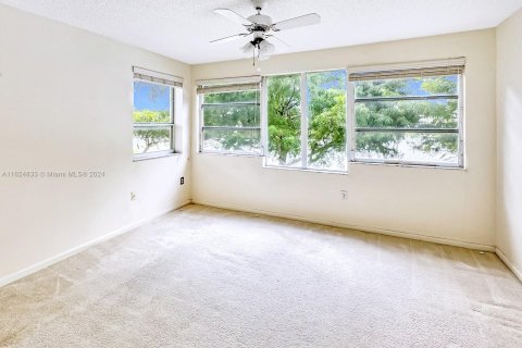 Condominio en venta en Tamarac, Florida, 2 dormitorios, 120.22 m2 № 1271978 - foto 25