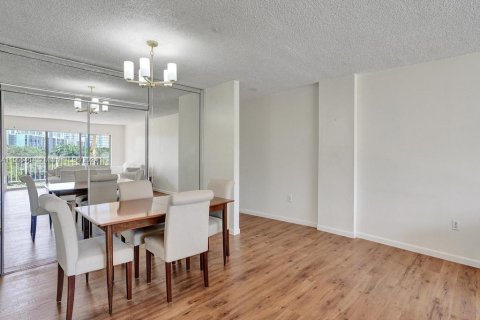 Copropriété à vendre à Sunny Isles Beach, Floride: 1 chambre, 96.62 m2 № 1103841 - photo 4