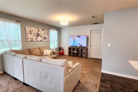 Casa en venta en Middleburg, Florida, 4 dormitorios, 138.42 m2 № 940071 - foto 8