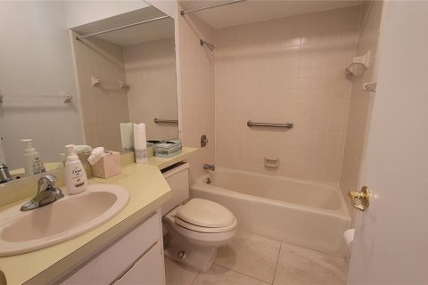 Copropriété à vendre à Punta Gorda, Floride: 2 chambres, 97.18 m2 № 1219555 - photo 16