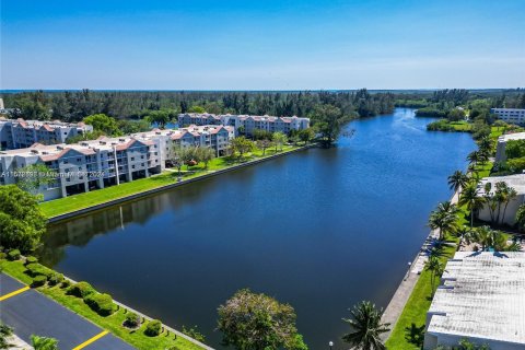 Copropriété à vendre à Cutler Bay, Floride: 2 chambres, 110.74 m2 № 1132552 - photo 17