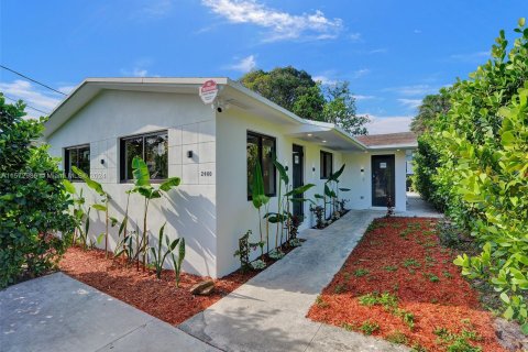 Immobilier commercial à vendre à North Miami Beach, Floride: 152.64 m2 № 1132598 - photo 1