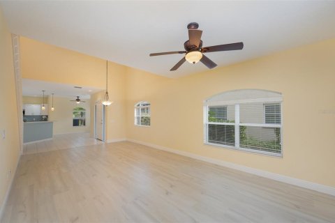 Townhouse in Melbourne Beach, Florida 3 bedrooms, 180.23 sq.m. № 937710 - photo 7