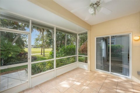 Townhouse in Melbourne Beach, Florida 3 bedrooms, 180.23 sq.m. № 937710 - photo 9