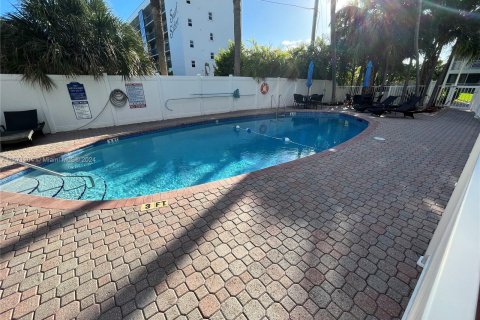 Copropriété à vendre à Lauderdale-by-the-Sea, Floride: 1 chambre, 59.55 m2 № 1127444 - photo 30