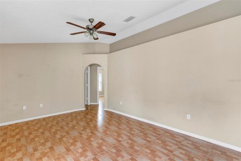 Villa ou maison à vendre à Kissimmee, Floride: 4 chambres, 153.47 m2 № 1369331 - photo 10