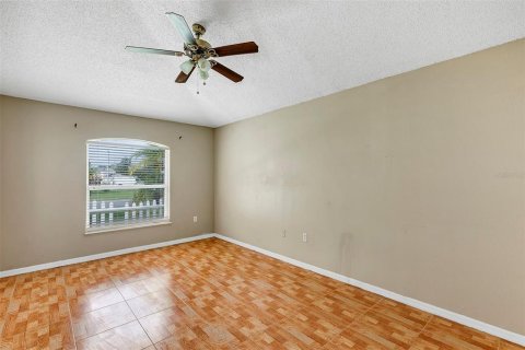 Villa ou maison à vendre à Kissimmee, Floride: 4 chambres, 153.47 m2 № 1369331 - photo 21