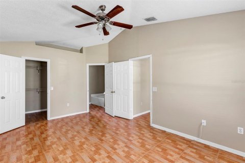 Villa ou maison à vendre à Kissimmee, Floride: 4 chambres, 153.47 m2 № 1369331 - photo 19