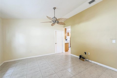 Villa ou maison à vendre à Kissimmee, Floride: 4 chambres, 170.38 m2 № 1369330 - photo 4