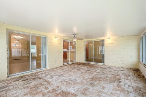 Villa ou maison à vendre à Kissimmee, Floride: 4 chambres, 170.38 m2 № 1369330 - photo 26