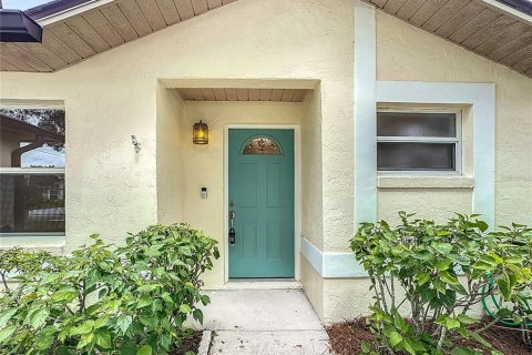 Villa ou maison à vendre à Kissimmee, Floride: 4 chambres, 170.38 m2 № 1369330 - photo 2