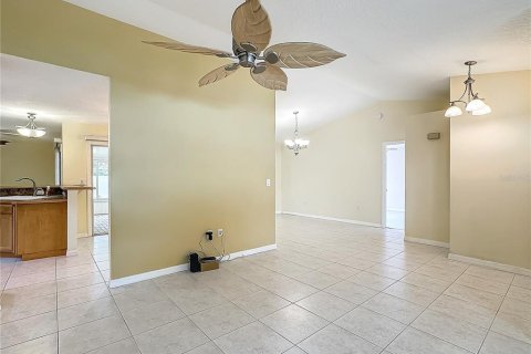 Villa ou maison à vendre à Kissimmee, Floride: 4 chambres, 170.38 m2 № 1369330 - photo 5