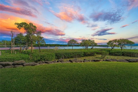 Copropriété à vendre à Hutchinson Island South, Floride: 3 chambres, 185.8 m2 № 1321082 - photo 1