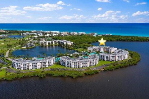 Copropriété à vendre à Hutchinson Island South, Floride: 3 chambres, 185.8 m2 № 1321082 - photo 2