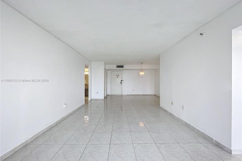 Copropriété à vendre à Sunny Isles Beach, Floride: 2 chambres, 140 m2 № 1365625 - photo 14