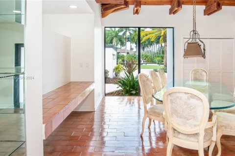 Casa en venta en Miami, Florida, 4 dormitorios, 450.48 m2 № 1365572 - foto 26