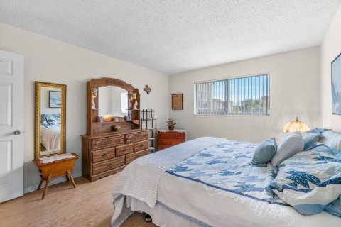 Condominio en venta en Palm Springs, Florida, 1 dormitorio, 65.5 m2 № 1159897 - foto 18