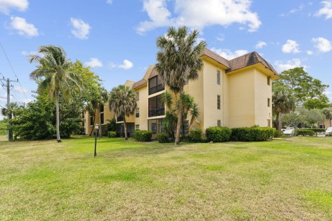 Condo in Boca Raton, Florida, 1 bedroom  № 1159896 - photo 2