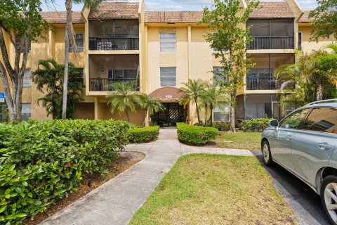 Condo in Boca Raton, Florida, 1 bedroom  № 1159896 - photo 1