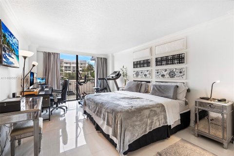Condominio en venta en Fort Lauderdale, Florida, 3 dormitorios, 144 m2 № 848011 - foto 16