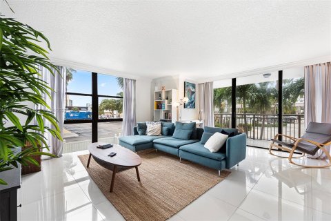 Condominio en venta en Fort Lauderdale, Florida, 3 dormitorios, 144 m2 № 848011 - foto 28