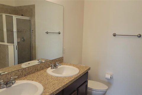 Touwnhouse à vendre à Orlando, Floride: 5 chambres, 180.97 m2 № 1426690 - photo 11